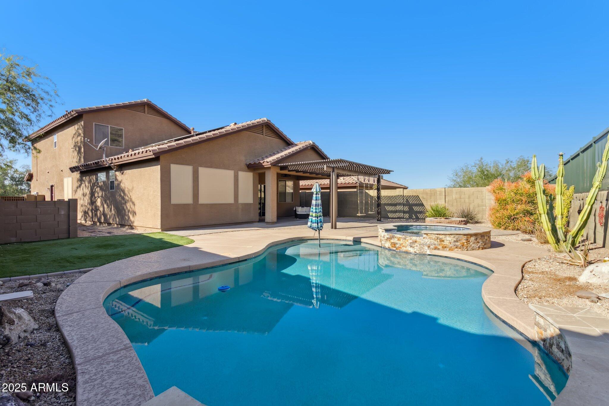 38213 North Raleigh Way Phoenix, AZ 85086 - Photo 35 of 41 Pool/Spa