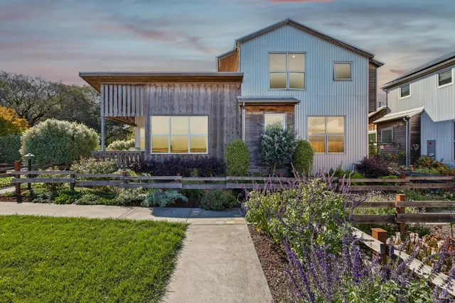 $1,299,000 | 732 Keller Court, Petaluma, CA 94952