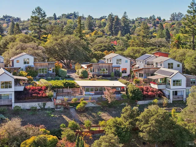 $1,299,000 | 732 Keller Court, Petaluma, CA 94952