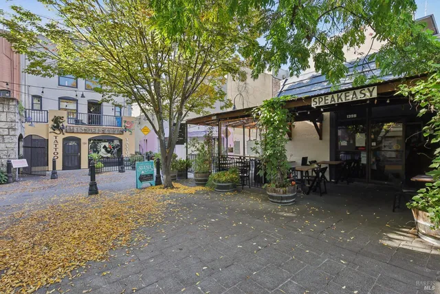 $1,299,000 | 732 Keller Court, Petaluma, CA 94952