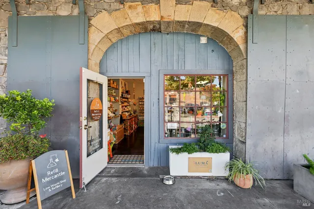 $1,299,000 | 732 Keller Court, Petaluma, CA 94952