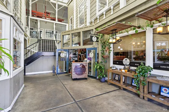 $1,299,000 | 732 Keller Court, Petaluma, CA 94952