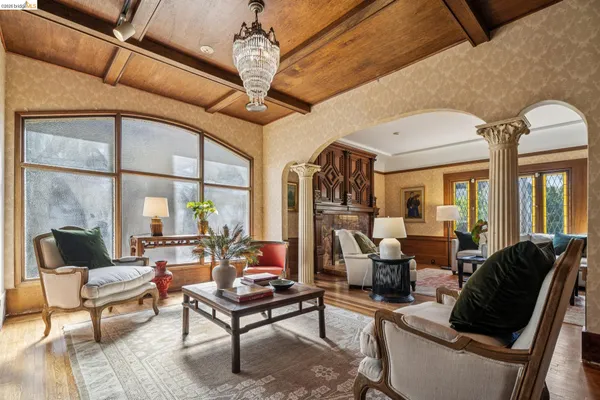 $1,695,000 | 824 Paru Street, Alameda, CA 94501