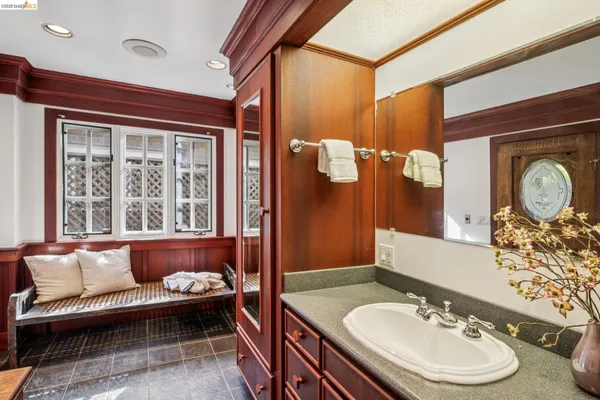 $1,695,000 | 824 Paru Street, Alameda, CA 94501