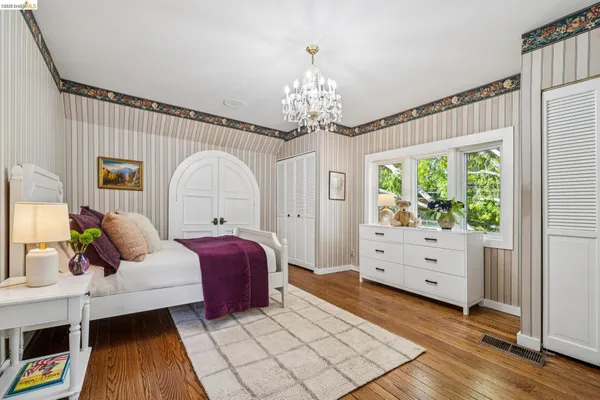 $1,695,000 | 824 Paru Street, Alameda, CA 94501