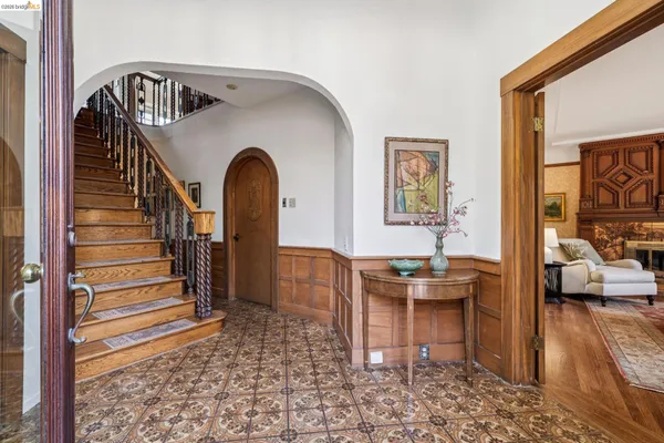$1,695,000 | 824 Paru Street, Alameda, CA 94501