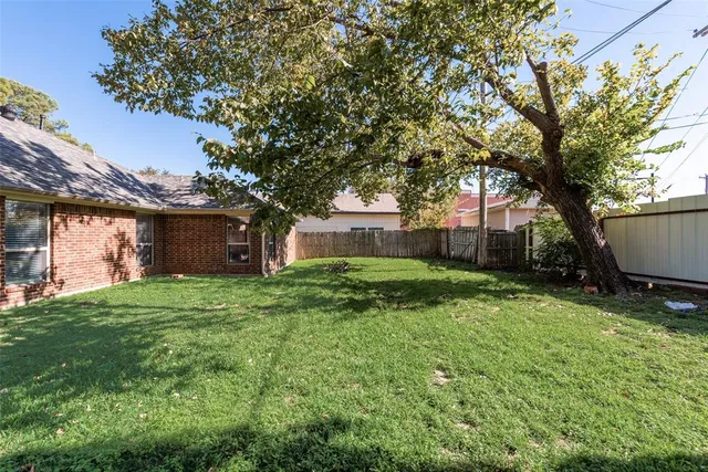 $350,000 | 132 Hedgerow Lane, Lewisville, TX 75057