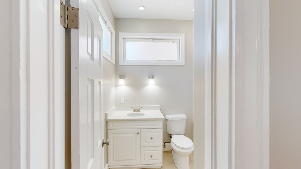 1648 17th Avenue Columbus, GA 31901 - Photo 13 of 26 Bathroom