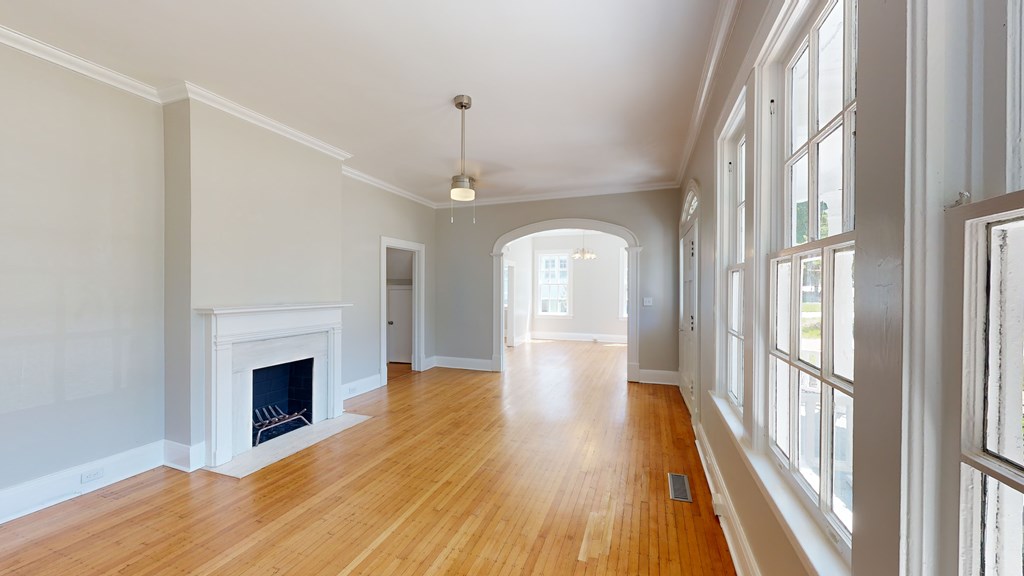 1648 17th Avenue Columbus, GA 31901 - Photo 4 of 26 Living Room