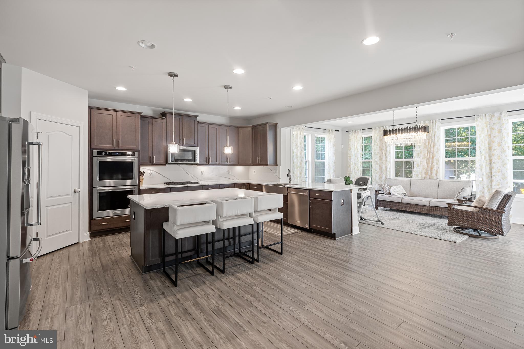 6676 Timber Ridge Lane Bryans Road, MD 20616 - Photo 8 of 49 Kitchen & Sitting Rm (Main Level)