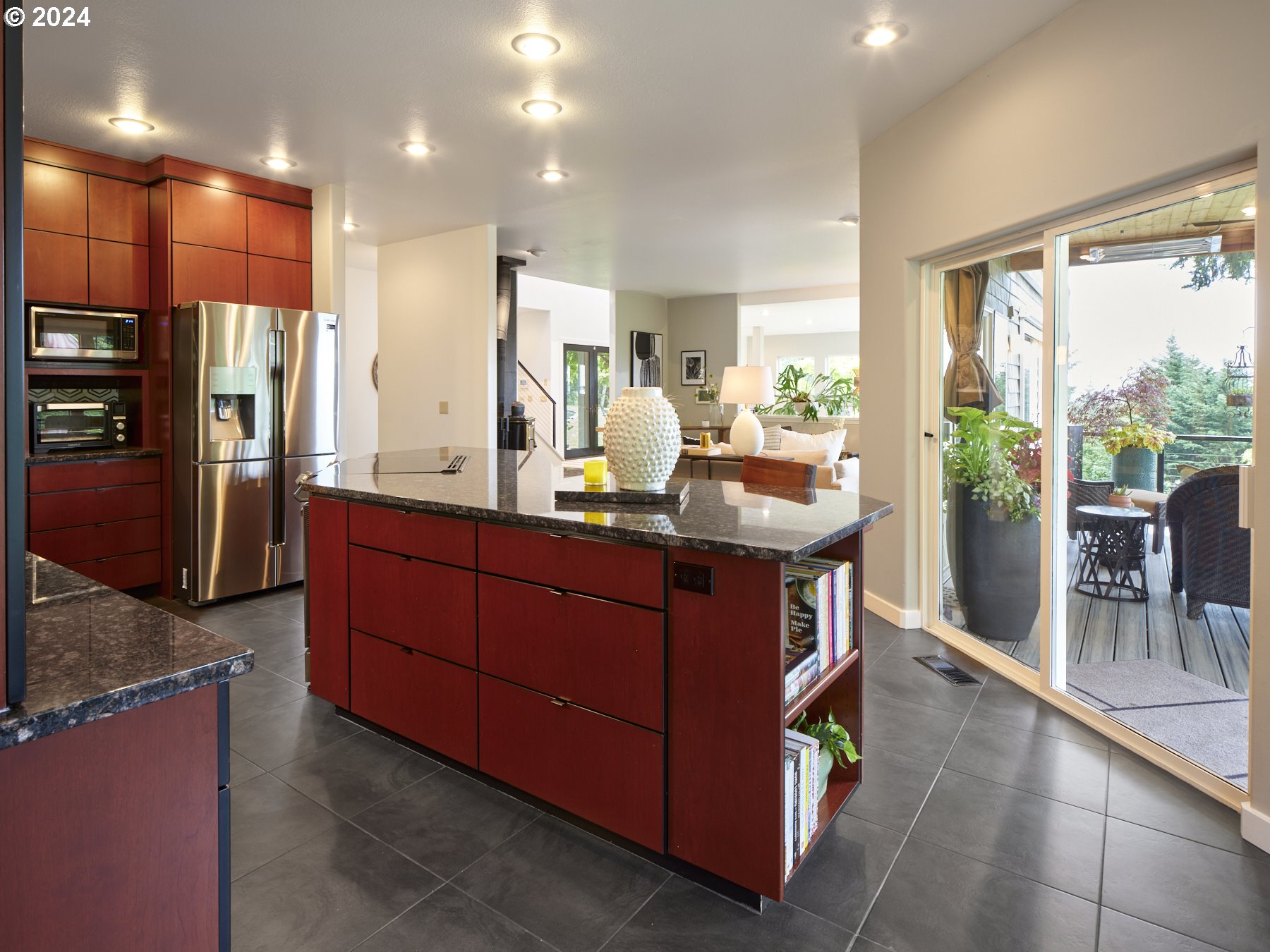 133 Riverscape Road Kalama, WA 98625 - Photo 17 of 46 Kitchen