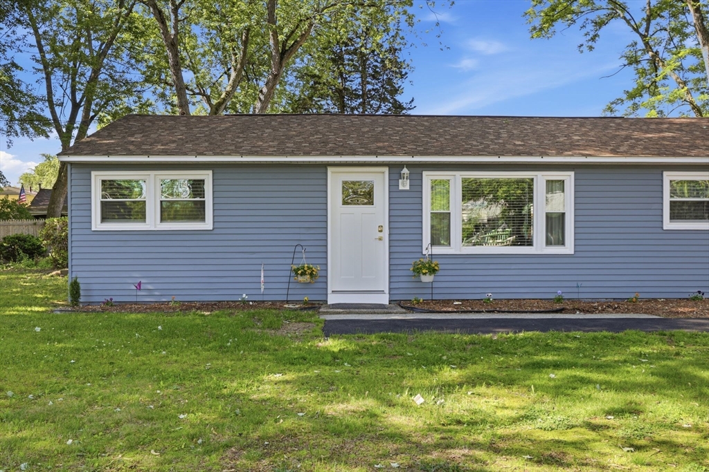 43 Sunridge Drive Springfield, MA 01118 - Photo 3 of 37