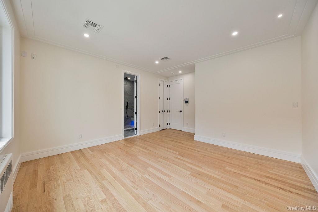 20 Singer Avenue, Unit 202 Spring Valley, NY 10977 - Photo 20 of 50 Primary bedroom