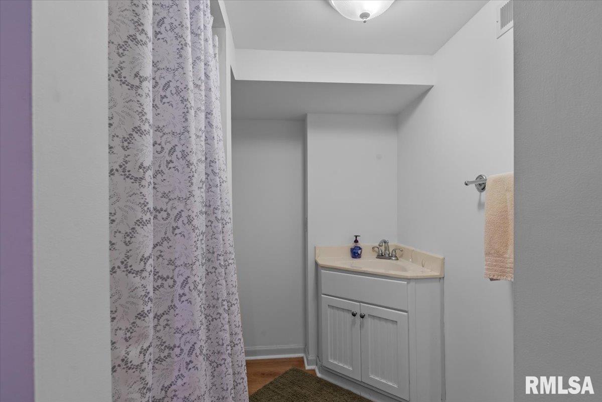 1949 Bates Avenue Springfield, IL 62704 - Photo 35 of 45