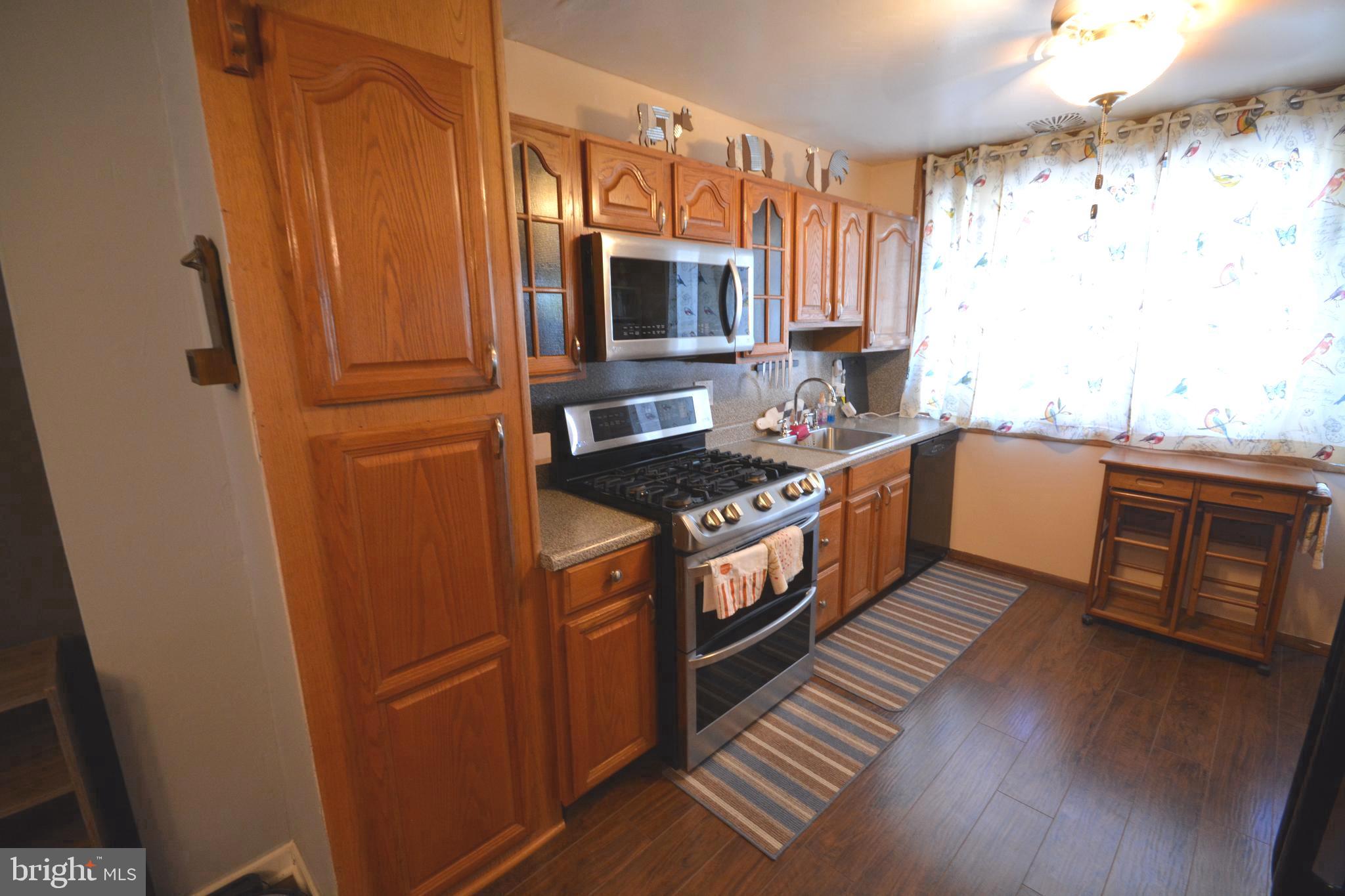 4230 Whiting Road Philadelphia, PA 19154 - Photo 2 of 13 Kitchen