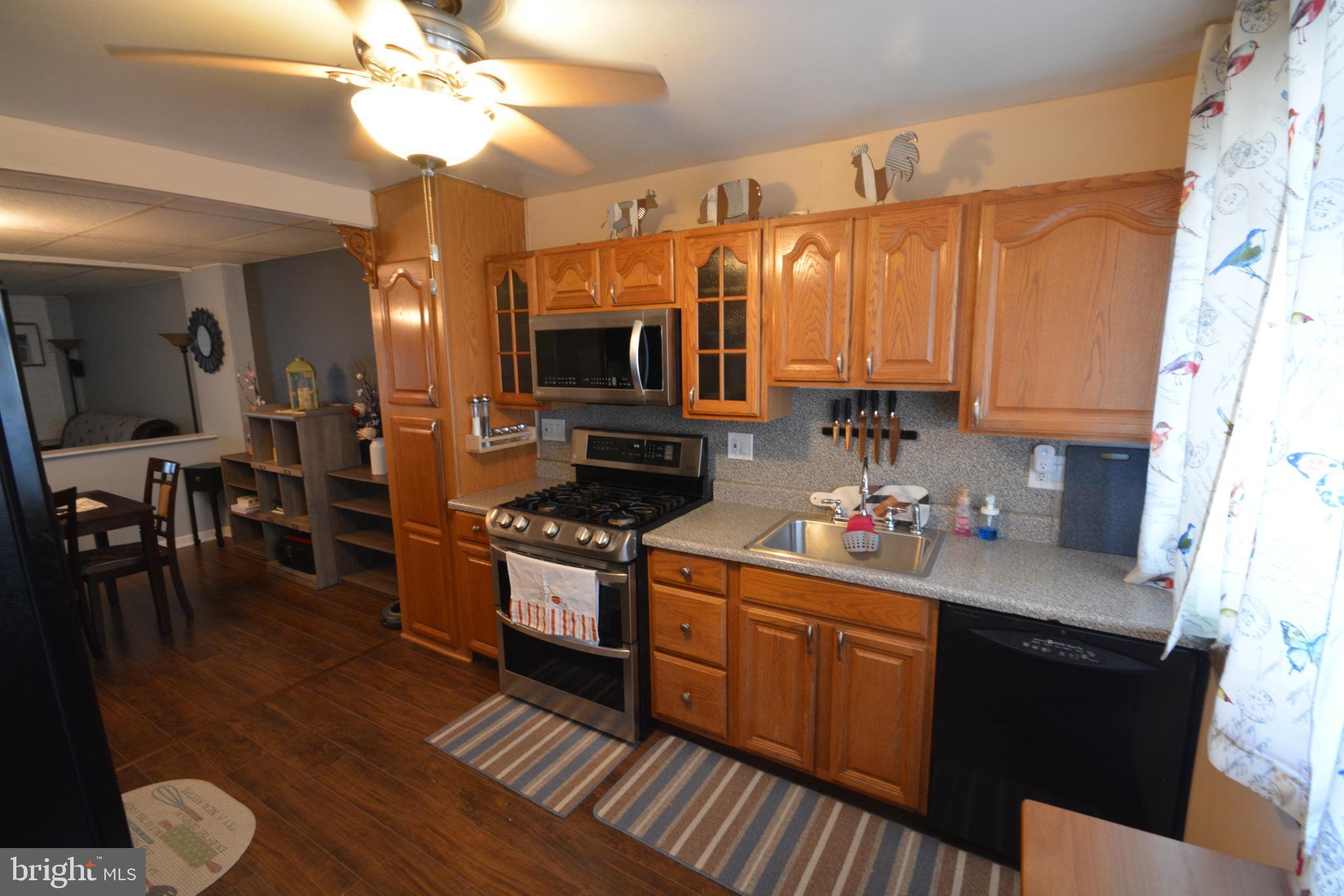 4230 Whiting Road Philadelphia, PA 19154 - Photo 3 of 13 Kitchen