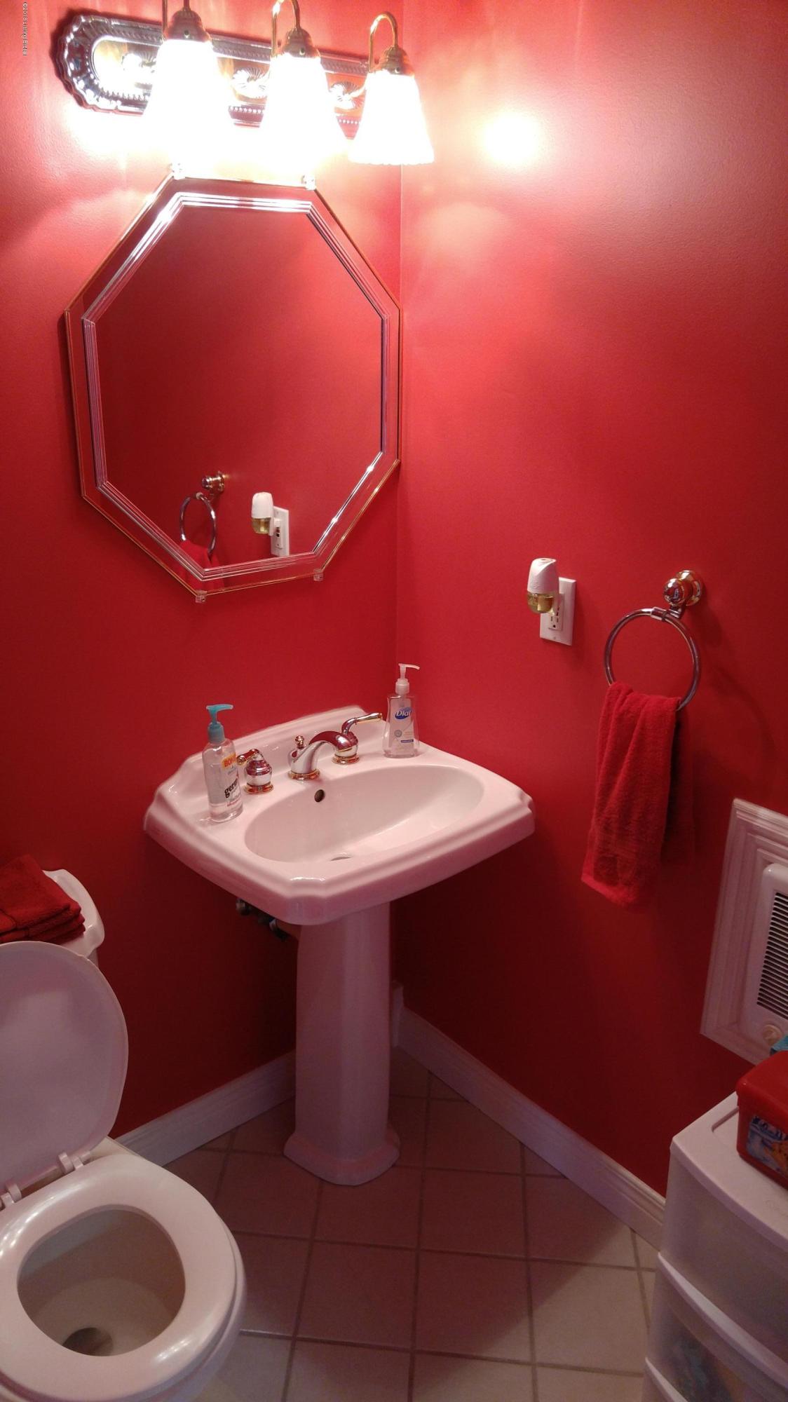 5780 Springfield Road Bardstown, KY 40004 - Photo 51 of 118 Half Bath in Man Cave