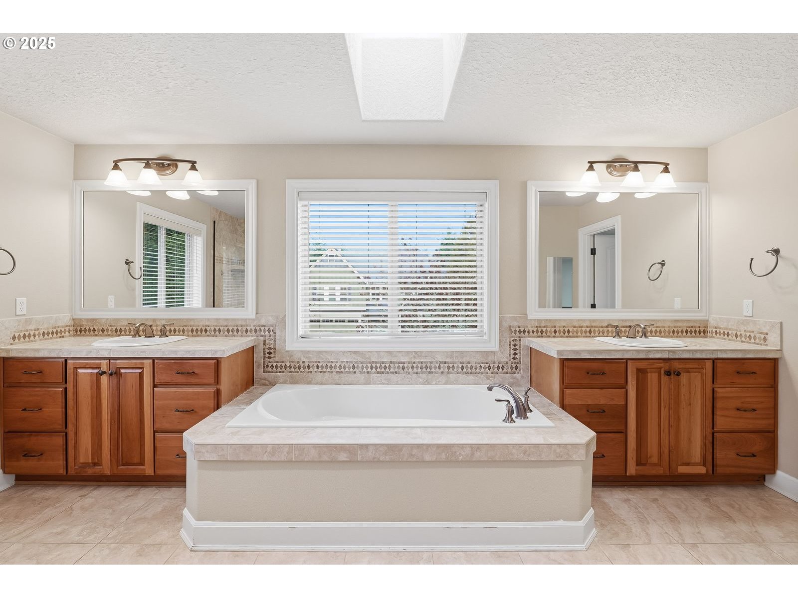 16955 Southwest Richen Park Circle Sherwood, OR 97140 - Photo 14 of 27