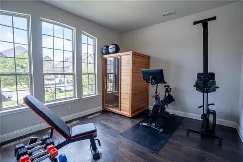 $519,900 | 10316 Colina Drive, Fort Worth, TX 76126
