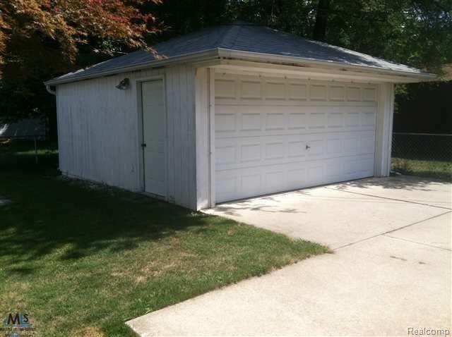 8357 Harding Street Center Line, MI 48015 - Photo 18 of 18 Detached Garage