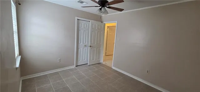 $2,499 | 2033 South Glencove Lane, Gretna, LA 70056