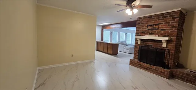 $2,499 | 2033 South Glencove Lane, Gretna, LA 70056