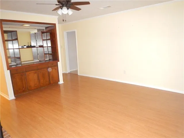 $2,499 | 2033 South Glencove Lane, Gretna, LA 70056