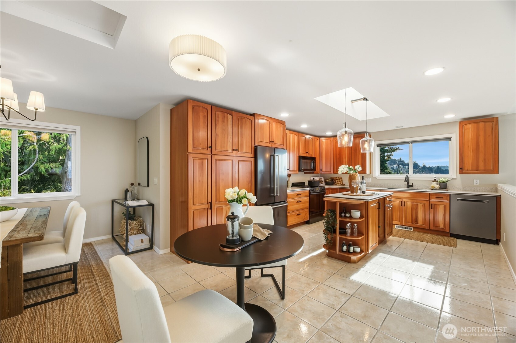 5064 Beach Drive Southwest Seattle, WA 98136 - Photo 13 of 40