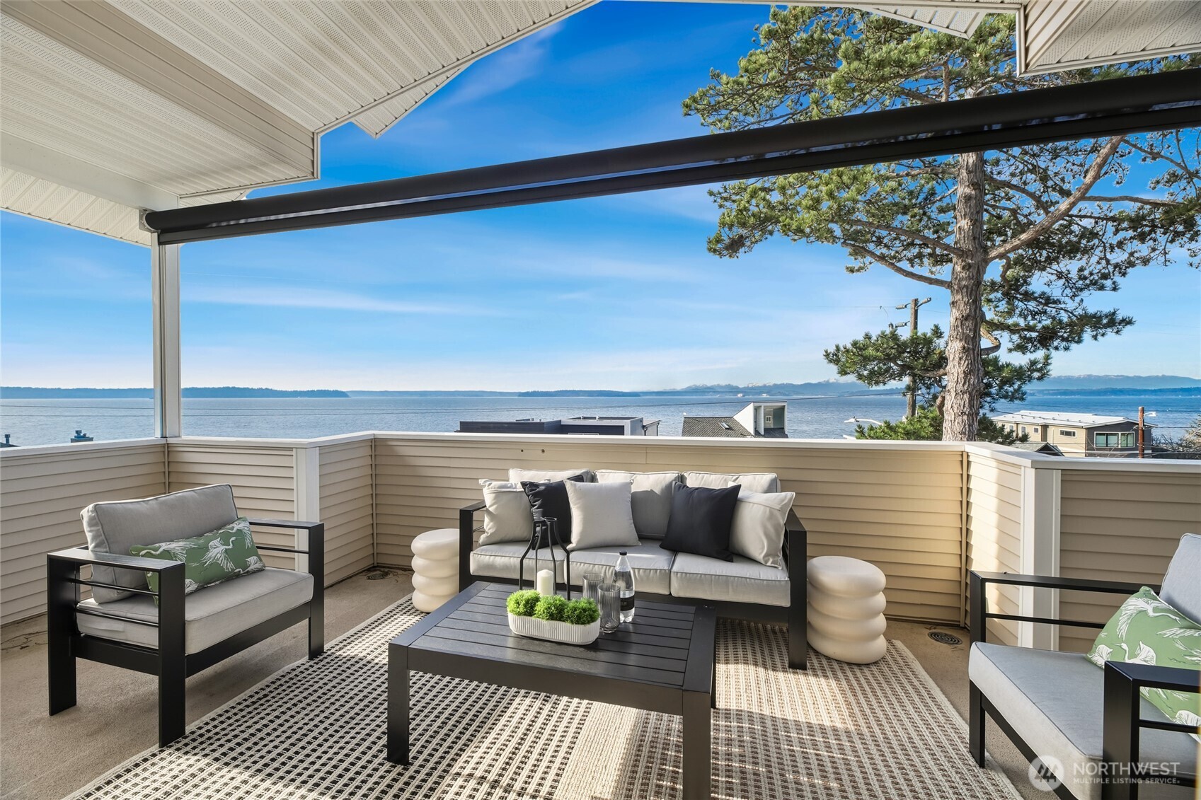 5064 Beach Drive Southwest Seattle, WA 98136 - Photo 4 of 40