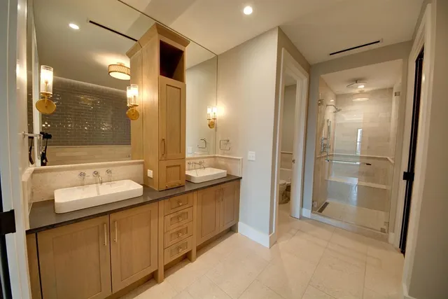 $1,075,000 | 350 Central Avenue, Unit 310, Southlake, TX 76092