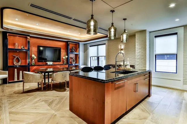 $1,075,000 | 350 Central Avenue, Unit 310, Southlake, TX 76092