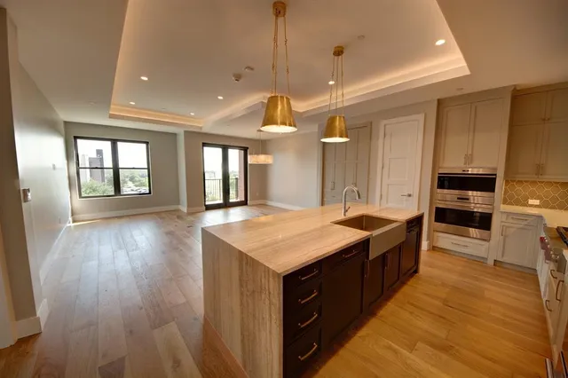 $1,075,000 | 350 Central Avenue, Unit 310, Southlake, TX 76092