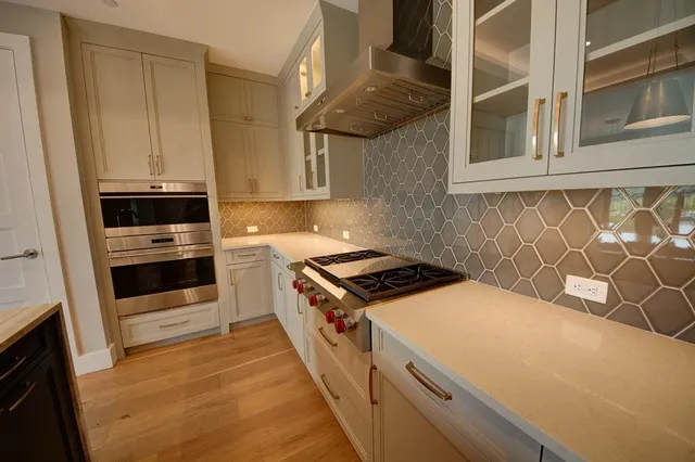 $1,075,000 | 350 Central Avenue, Unit 310, Southlake, TX 76092