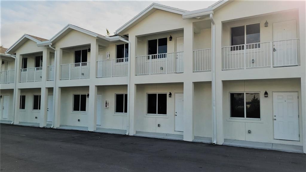 2324 Johnson Street, Unit 9 Hollywood, FL 33020 - Photo 3 of 7