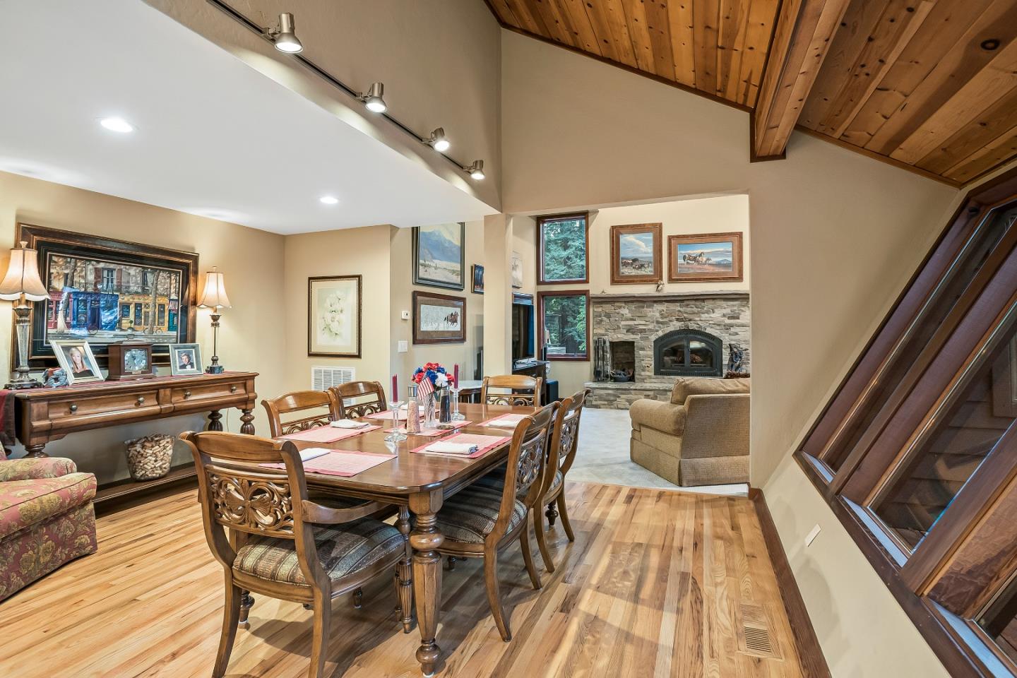 21964 Gillette Drive Los Gatos, CA 95033 - Photo 10 of 48 Gallery Image 10