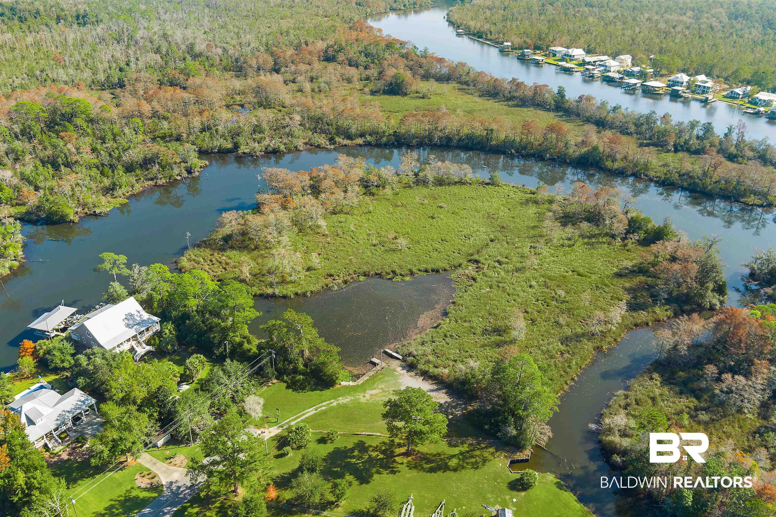 11236 Wren Avenue Fairhope, AL 36532 - Photo 32 of 35 Aerial overview of property's location with a nearby body of water