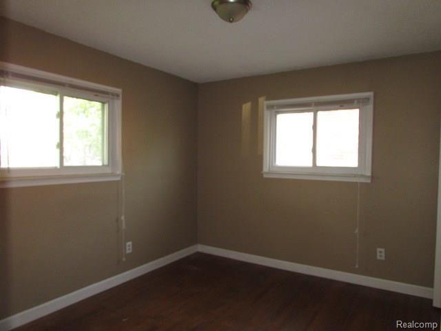 3638 Rome Avenue Warren, MI 48091 - Photo 8 of 18 3638 Rome-bed 3.JPG