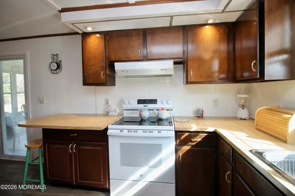 $159,900 | 534 James Street, Freehold, NJ 07728