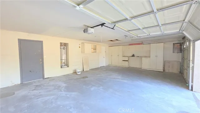 $2,995 | 1116 Cloverdale Street, Riverside, CA 92501