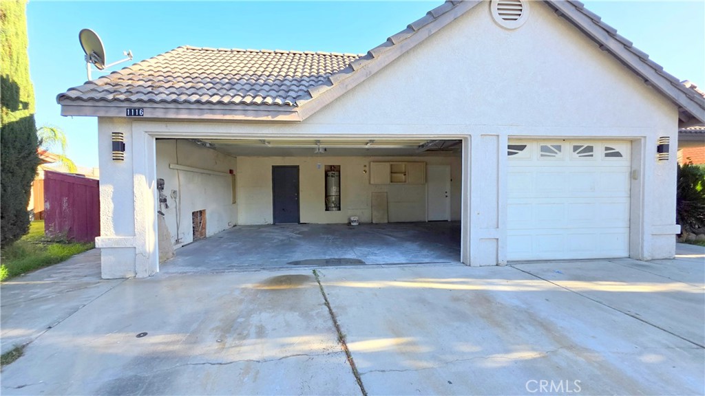 1116 Cloverdale Street Riverside, CA 92501 - Photo 28 of 29 a view of a house with large space
