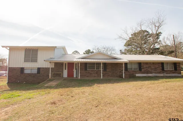 $250,000 | 819 Palestine Street, Alto, TX 75925