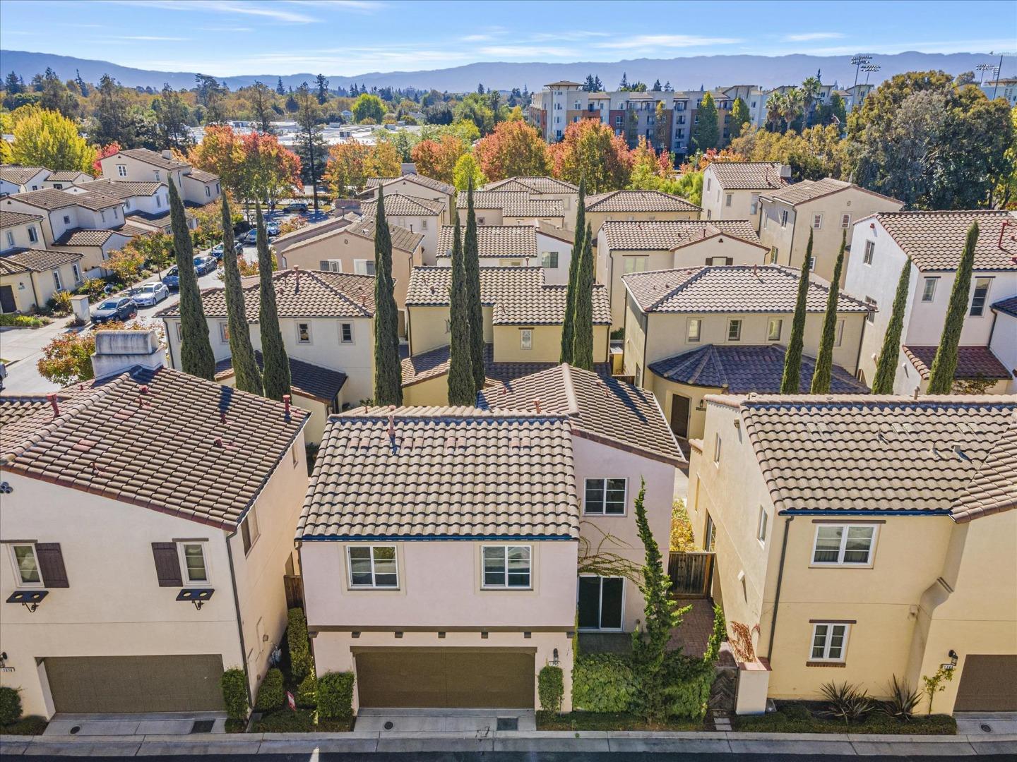 1382 Dahlia Loop San Jose, CA 95126 - Photo 26 of 31 an aerial view of a large building