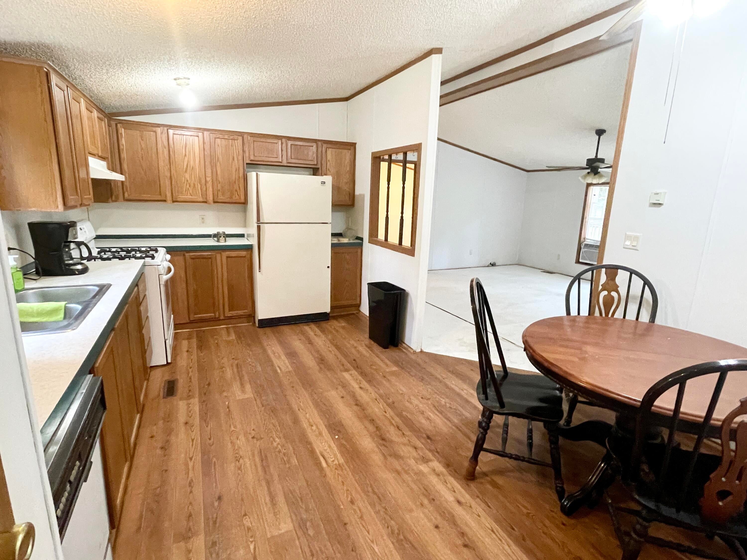 16355 Pleasant Valley Road Atlanta, MI 49709 - Photo 11 of 25 Gallery Image 11