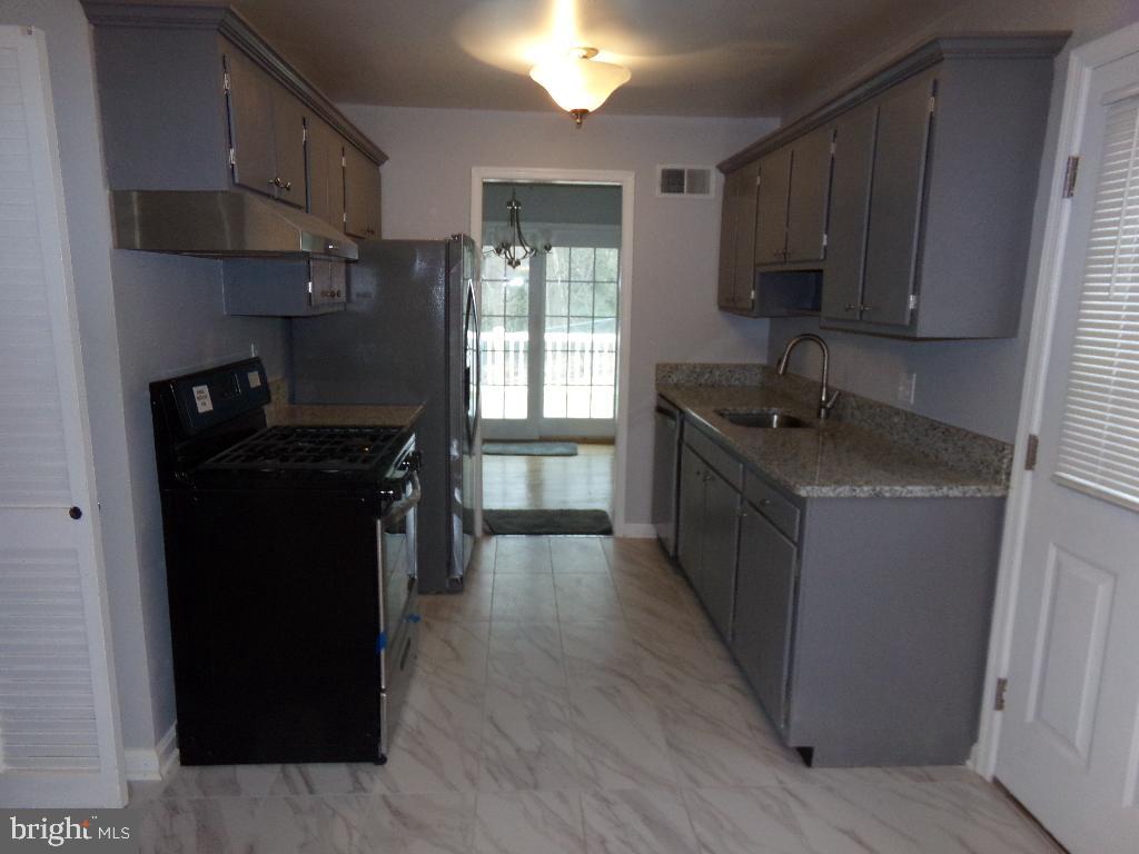 4413 Havelock Road Lanham, MD 20706 - Photo 5 of 25