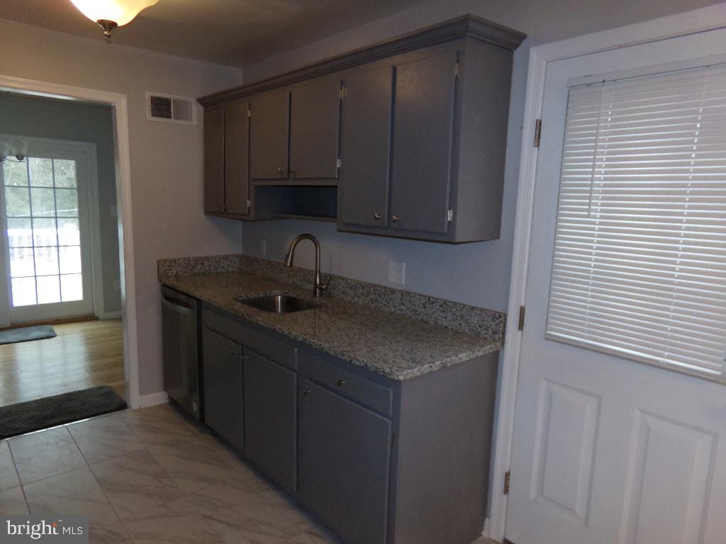 4413 Havelock Road Lanham, MD 20706 - Photo 7 of 25