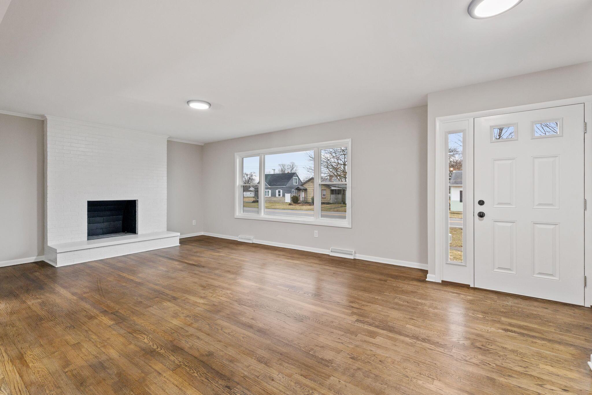 2780 Roxbury Road Columbus, OH 43219 - Photo 5 of 24 8-web-or-mls-2024-2-22 2780 Roxbury Rd 0