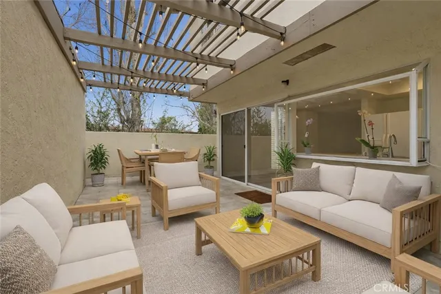 $1,290,000 | 2225 Vista Huerta, Newport Beach, CA 92660