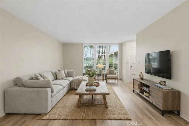 $1,290,000 | 2225 Vista Huerta, Newport Beach, CA 92660