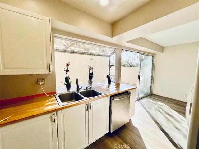 $1,325,000 | 2225 Vista Huerta, Newport Beach, CA 92660