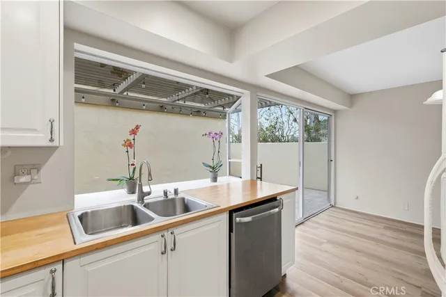 $1,290,000 | 2225 Vista Huerta, Newport Beach, CA 92660